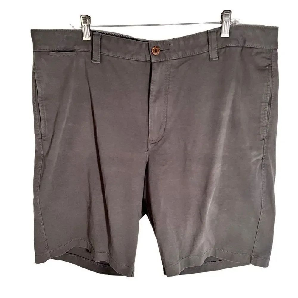 Tailor Vintage Men's Gray Shorts Size 40